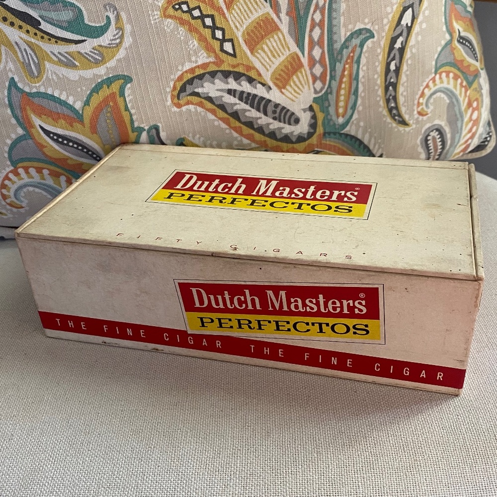 Vintage Dutch Masters Perfectos Cigar Box